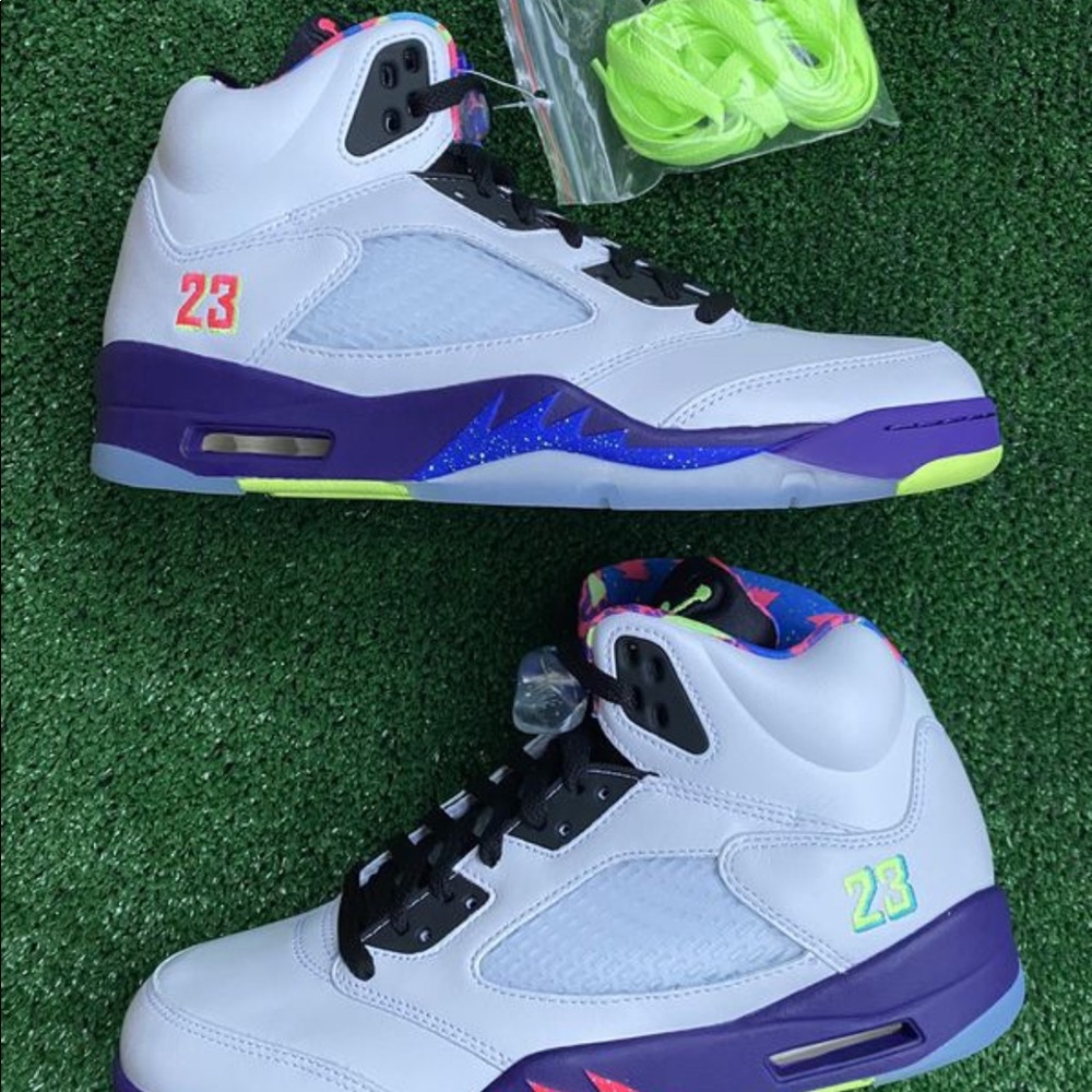 DEAD STOCK BEL AIRS SIZE 8.5